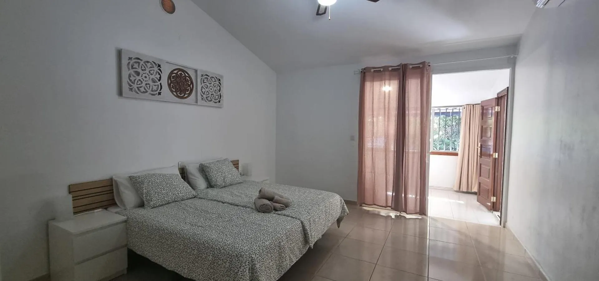 Bungalow En Las Americas 플라야데라스아메리카스 스페인