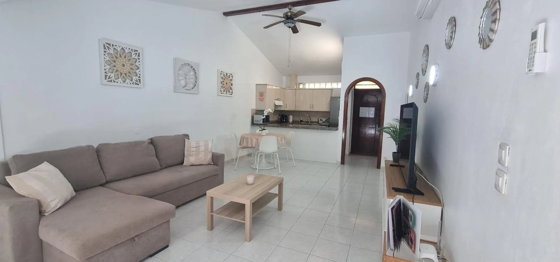 아파트 Bungalow En Las Americas 플라야데라스아메리카스